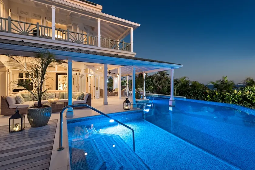 Hectors House Blue Sky Luxury - Image 1
