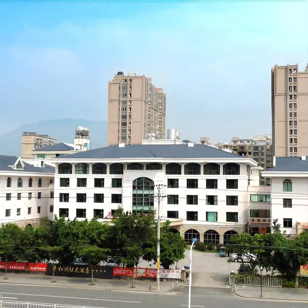 Ping He Zhou Ji Grand Hotel - Image 1
