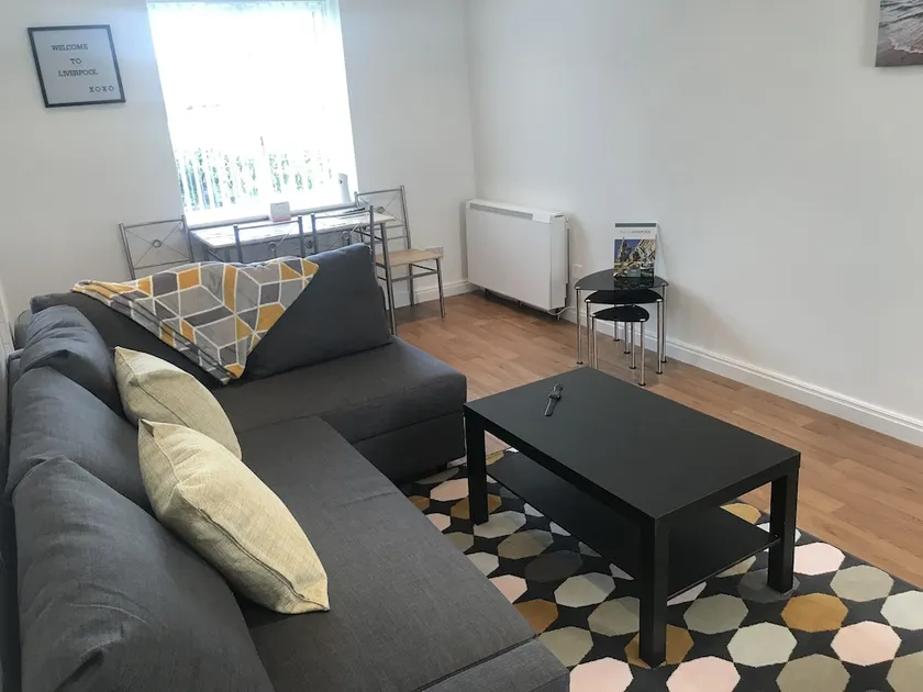 Kingsway Court - Image 1