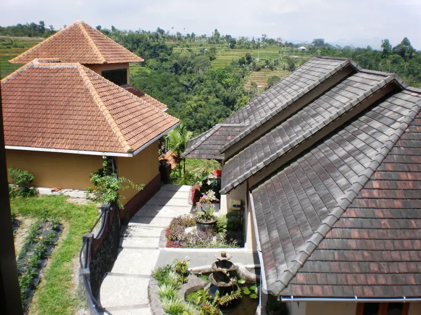 Shangrilah Villas - Image 1
