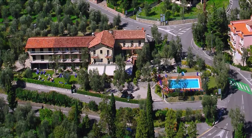 Hotel Rosemarie - Image 1