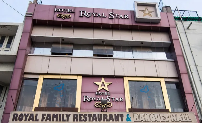 Hotel Royal Star - Image 1