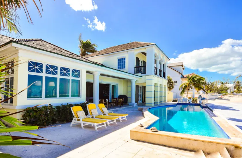La Mouette Cable Beach Bahamian Villa - Image 1