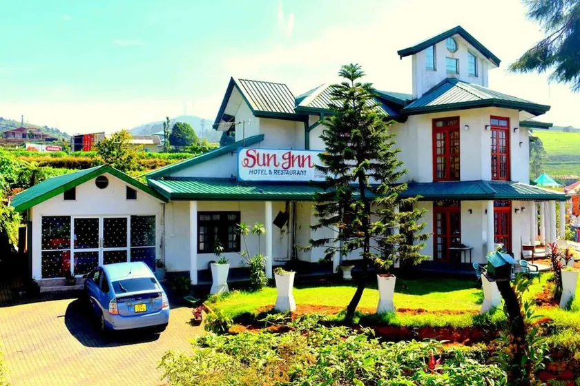 Hotel Sun Inn - Image 1