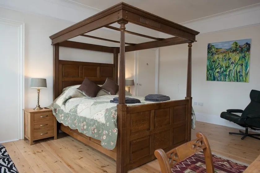 Remarkable 4-bed House in Ashburton - Image 1