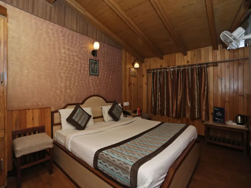 Hotel Vansh Regency - Image 1