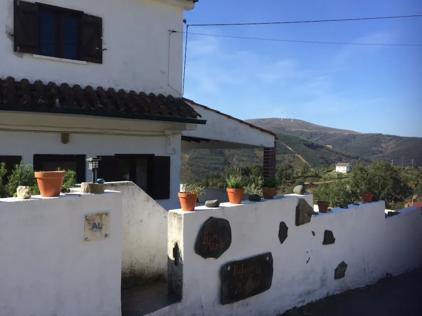 Refugio da Montanha Amazing Views Gois Region - Image 1