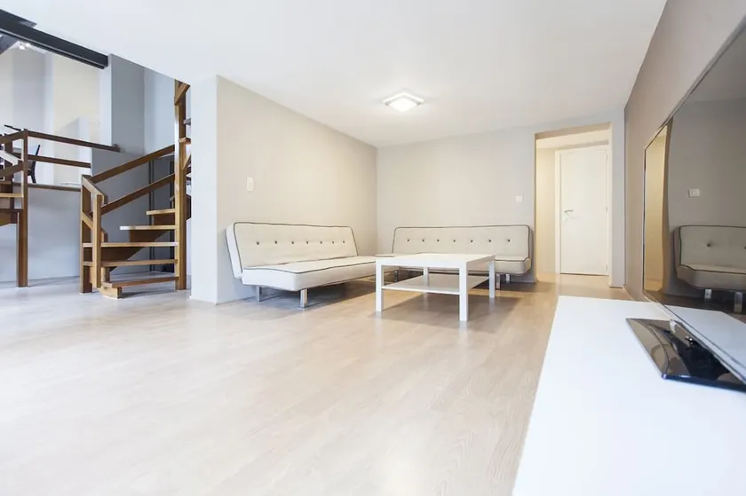 Madou City Center Apartment - Image 1