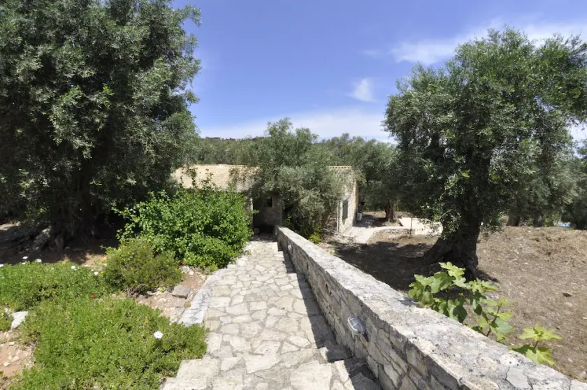 Adamantia Hotel - Image 1