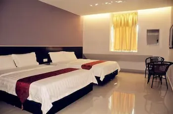 Stay Inn Hotel - Image 1