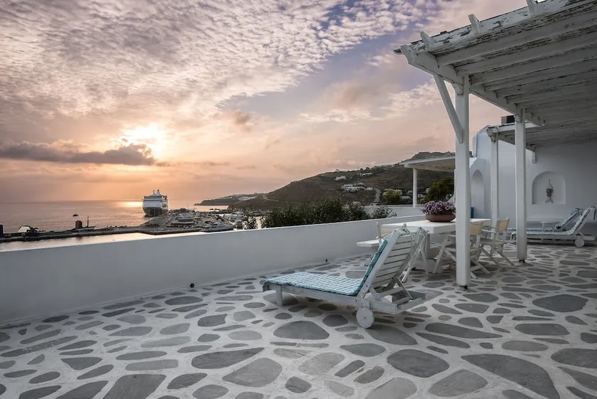 Yoga Guest House - Image 1