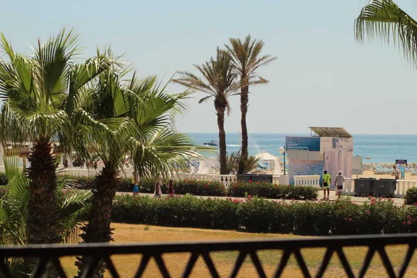 Marina de plage - Image 1