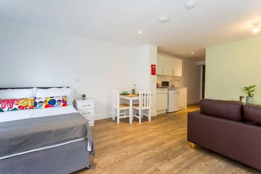 Stylish Double Room - Image 1