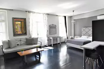 Antisthenes Apartments - Image 1