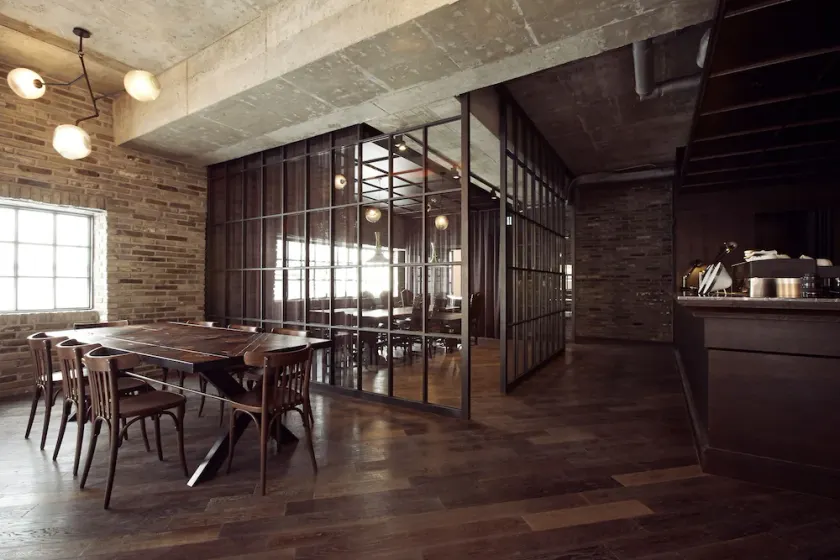 JS Classic Hotel - Image 1