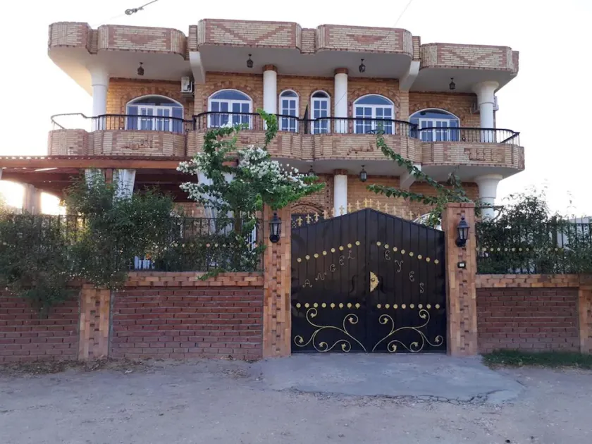 Angel Eyes House - Image 1