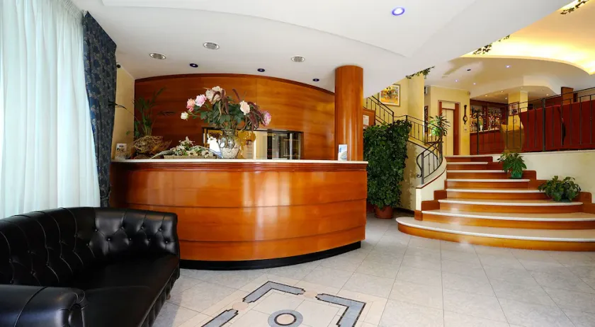 Hotel Mirabel - Image 1