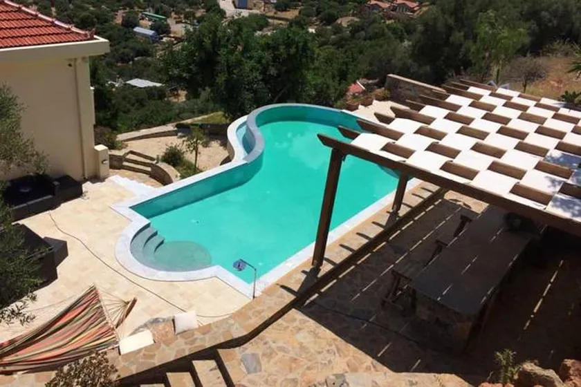 4 bedrooms villa with sea view shared pool and jacuzzi at Kato Pine 2 km away from the beach - Image 1