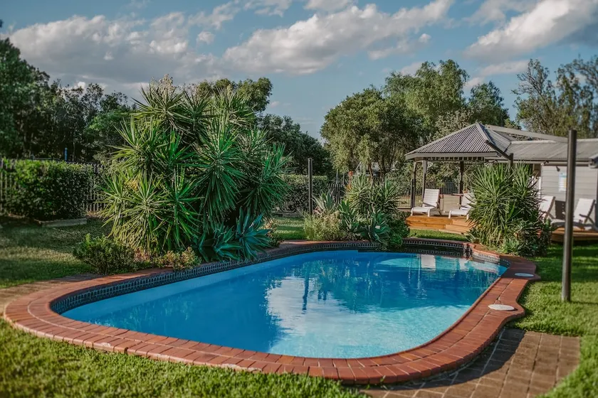 Casuarina Motel Suites - Image 1