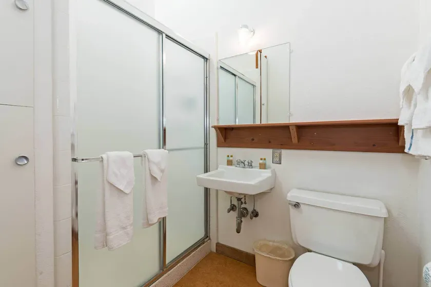 Haltwhistle West w/ Ocean Views! - Image 1
