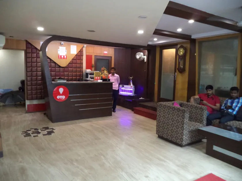 Hotel Kochar Plaza - Image 1