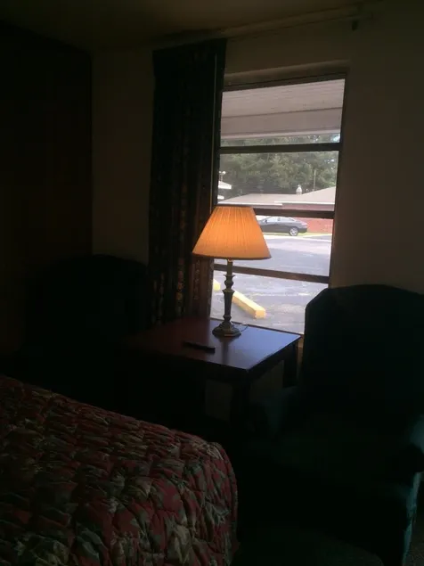 Heart of Dillon Motel - Image 1