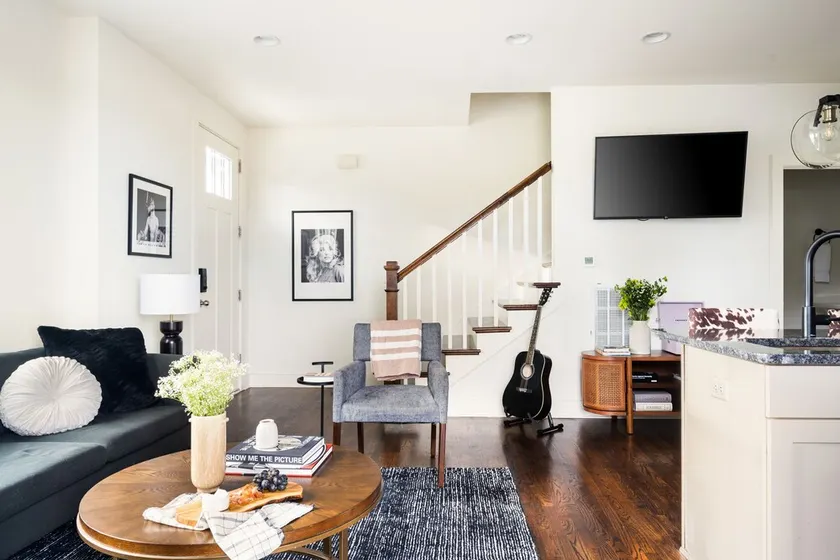 Hart Suite Buyout 2 by Avantstay Two Nashville Town Houses w/ Stunning Amenities & Design - Image 1