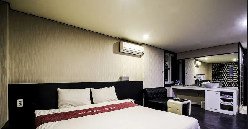 Songjeong Zeta Hotel - Image 1