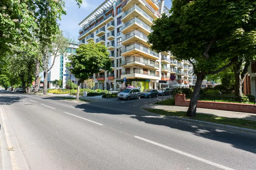 Jantar Apartamenty Prestige Portowa - Image 1
