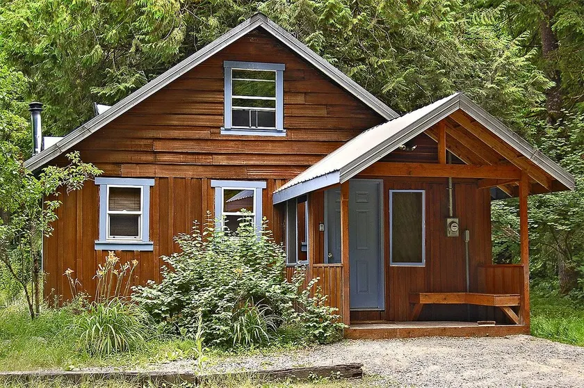Mysty Mountain Cabin with Hot Tub - Image 1