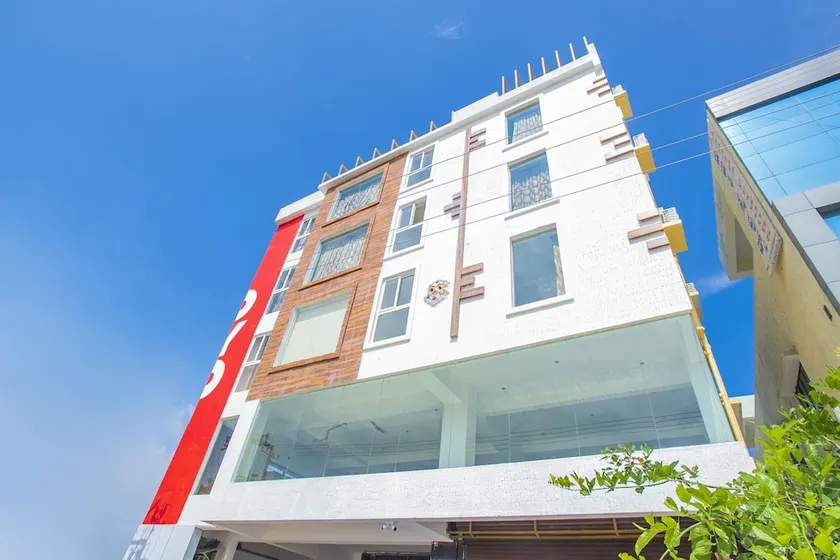 Rajkamal Stay Inn Airport Road By OYO Rooms - Image 1