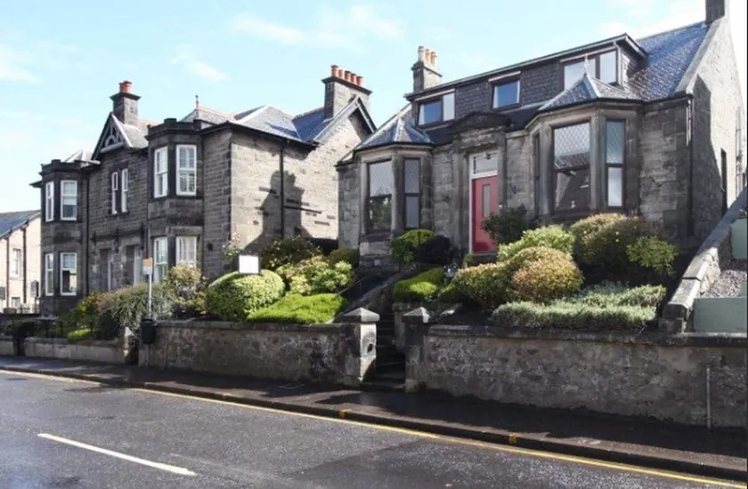 Pilmuir Street Guest House - Image 1