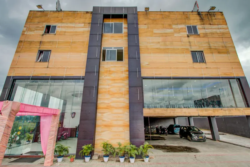 Hotel Sumandeep - Image 1