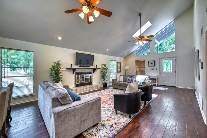 Luxury Riverfront Oasis W/boat Dock-grill-firepit! - Image 1