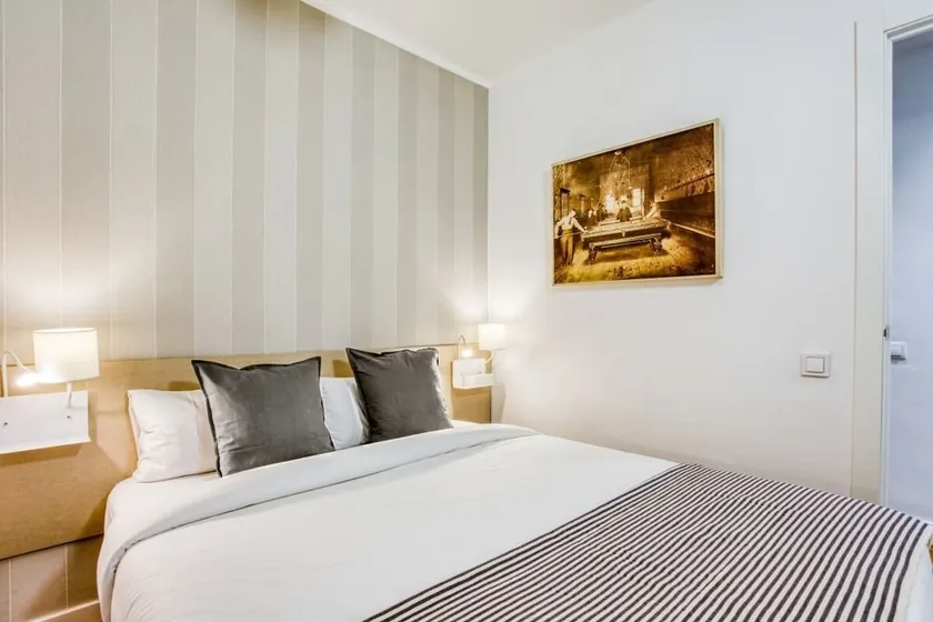 Nice & Cozy 4 Bed in Sants-montjuic BCN - Image 1