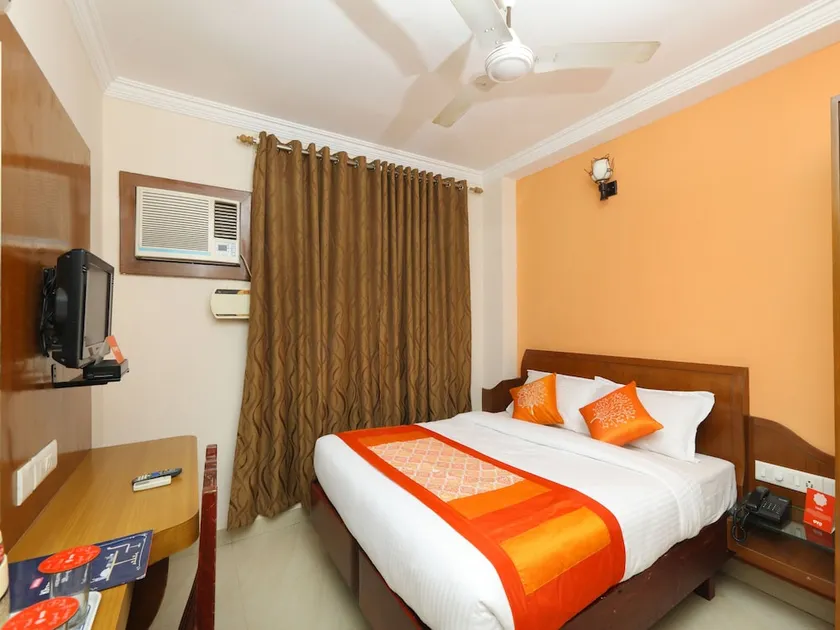 Hotel City Manor Thiruvanmiyur - Image 1