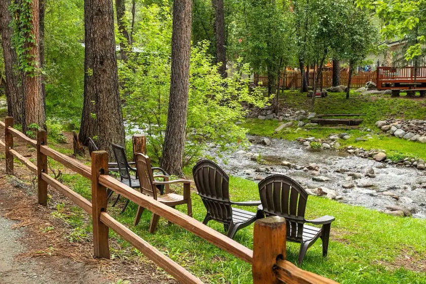 Ruidoso Lodge Cabins - Image 1