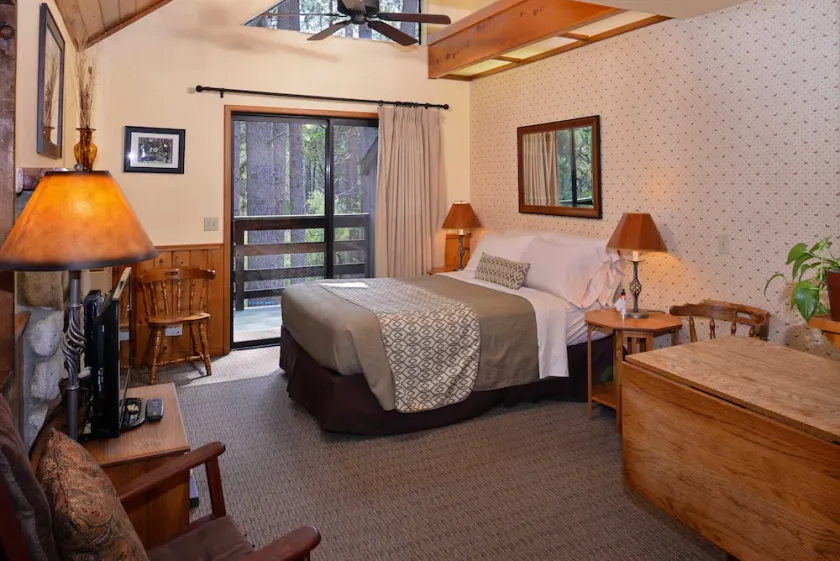 Quiet Creek Inn - Image 1