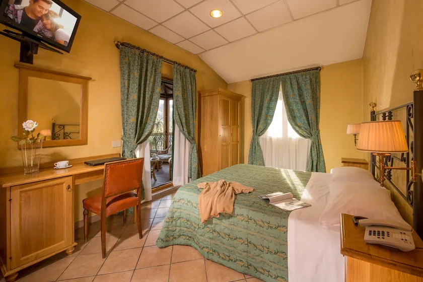 Hotel Fidene - Image 1