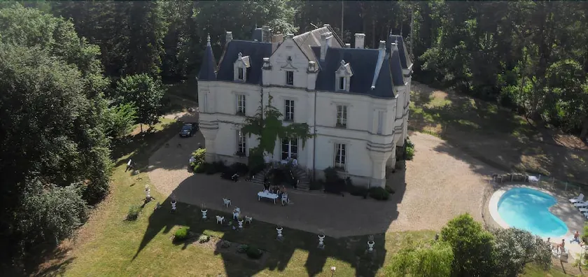 Chateau De Mont-Felix - Image 1