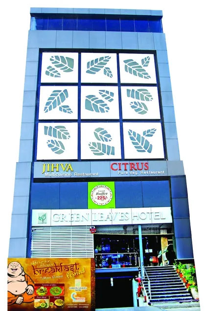 Green Leaves Hotel - Image 1