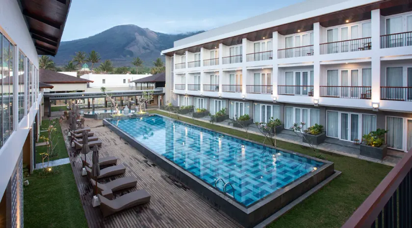 Hotel Santika Garut - Image 1