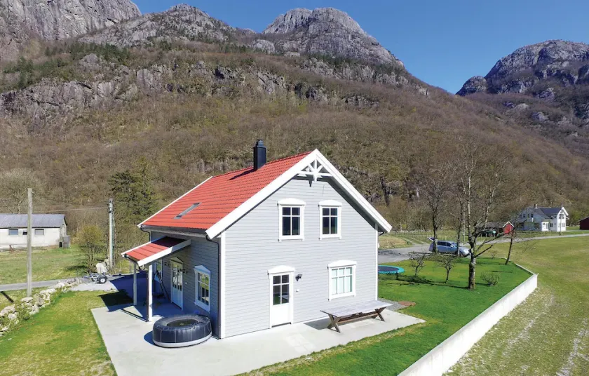Stunning Home in Dirdal With 4 Bedrooms and Wifi - Image 1