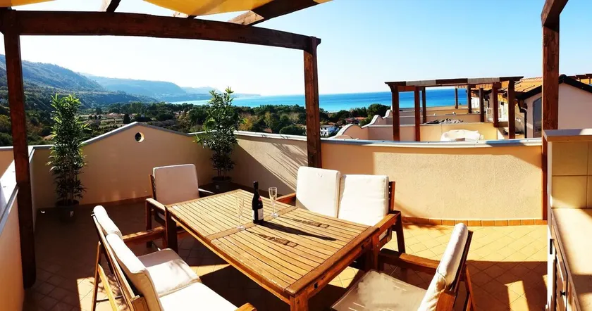 The Shore House Exclusive Villa - Image 1