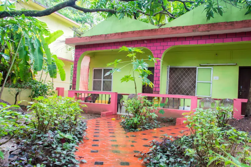 Silver Moon Guest House - Image 1