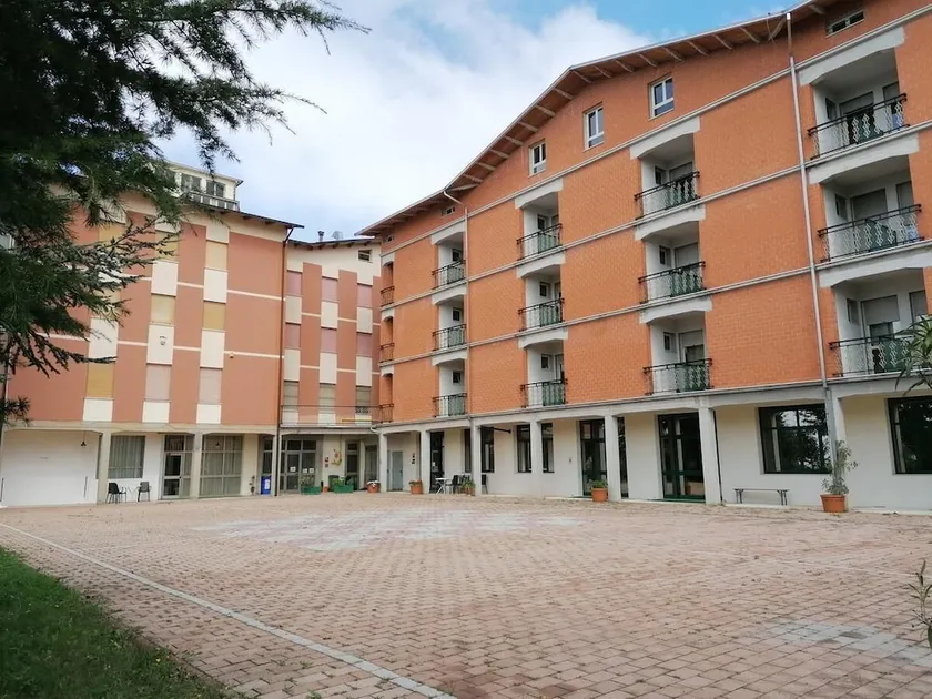 Hotel Ristorante Regina - Image 1