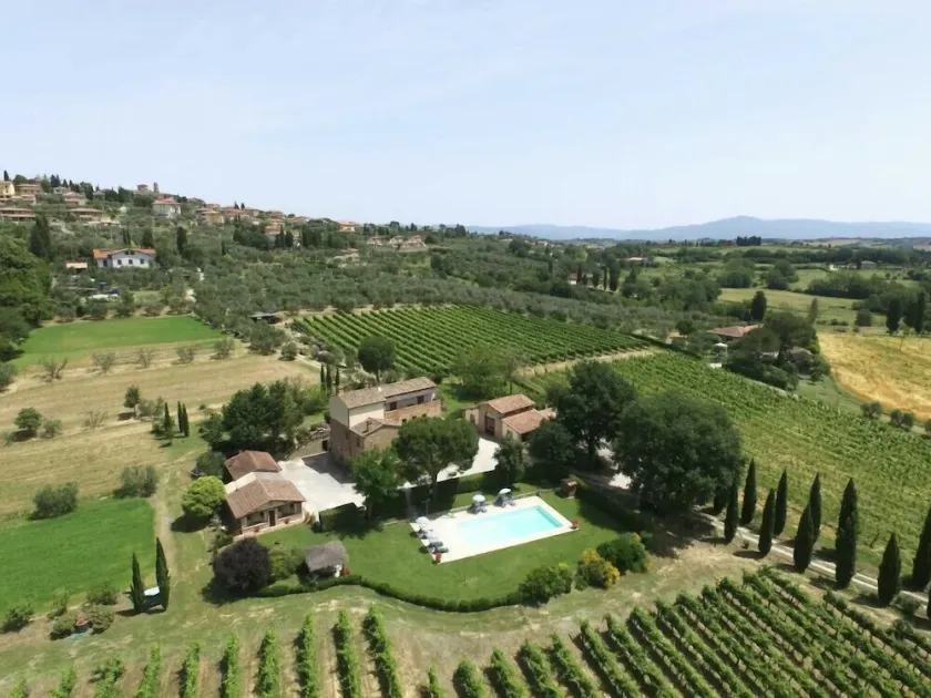 La Villa - Image 1