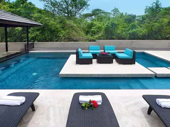 Cool Breeze, 3BR by Jamaican Treasures - Image 1