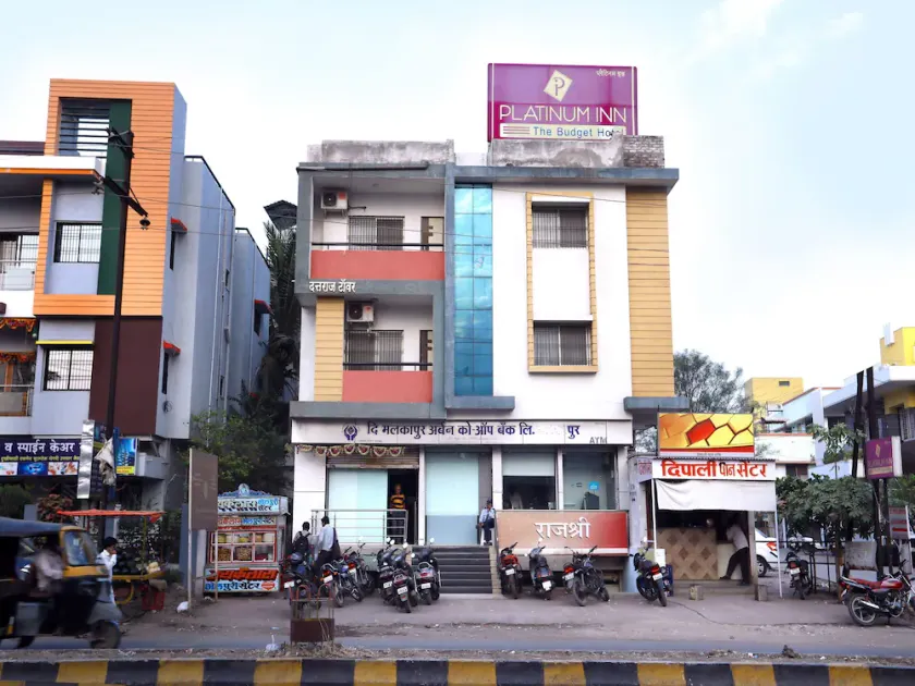 Treebo Trip Platinum Inn Jalna Road - Image 1