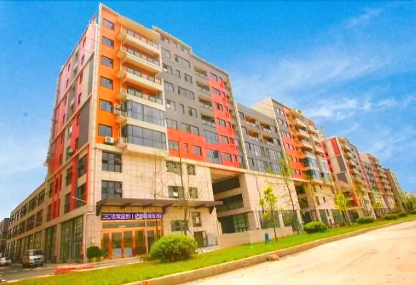 Chengdu aiprort jinxi hotel - Image 1